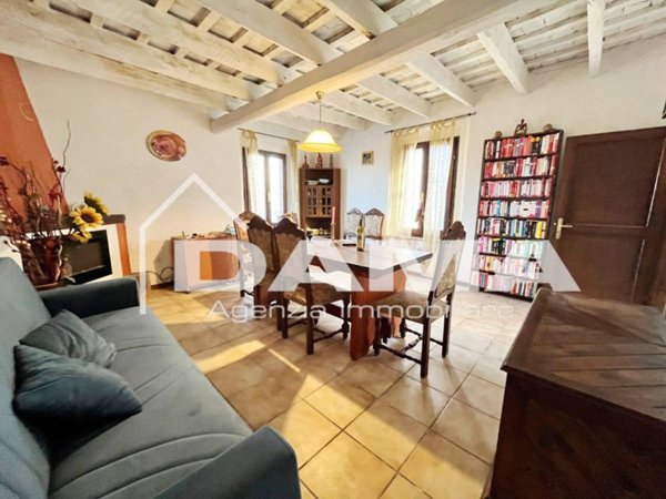 casa indipendente in vendita a Forlì in zona Durazzanino