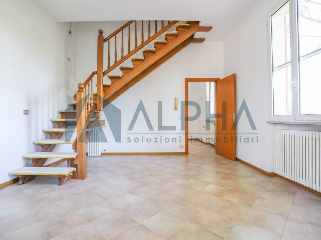 casa indipendente in vendita a Forlì in zona Grisignano