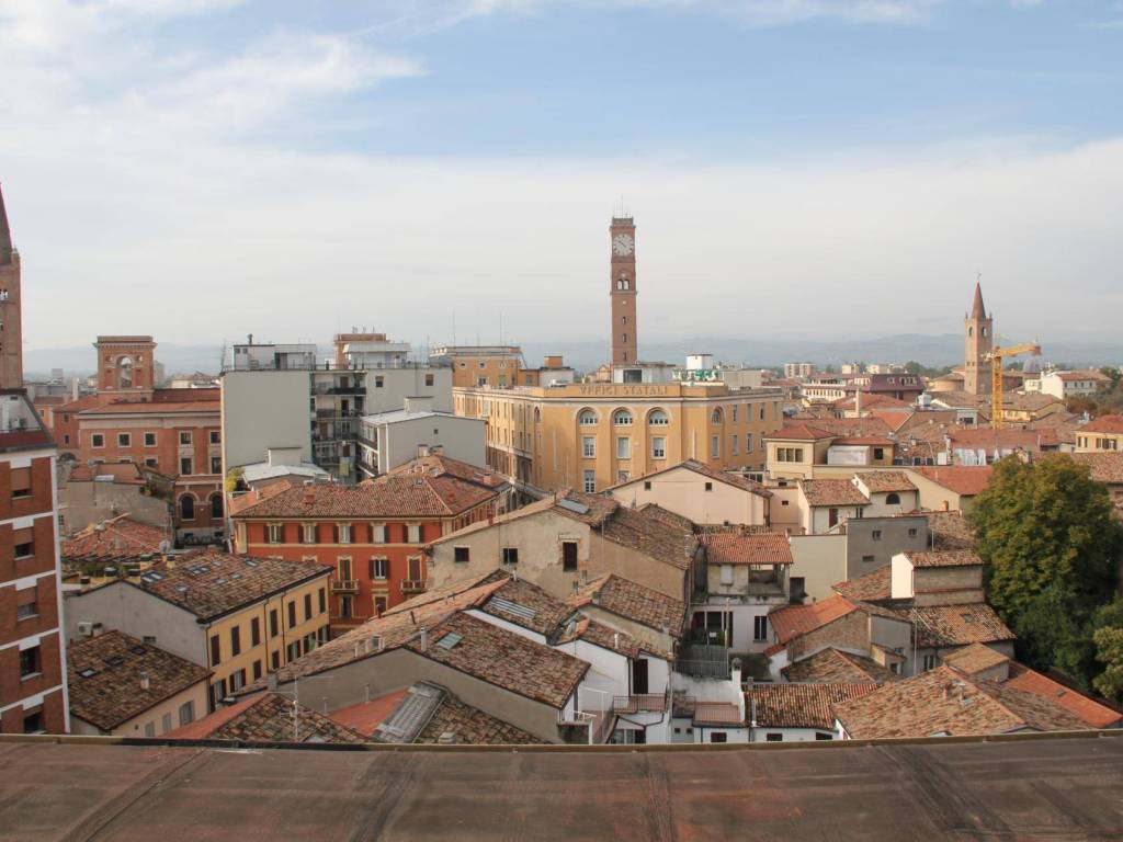 appartamento in vendita a Forlì in zona Centro Storico