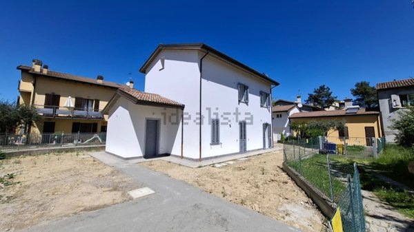 casa indipendente in vendita a Forlì in zona Villafranca di Forlì