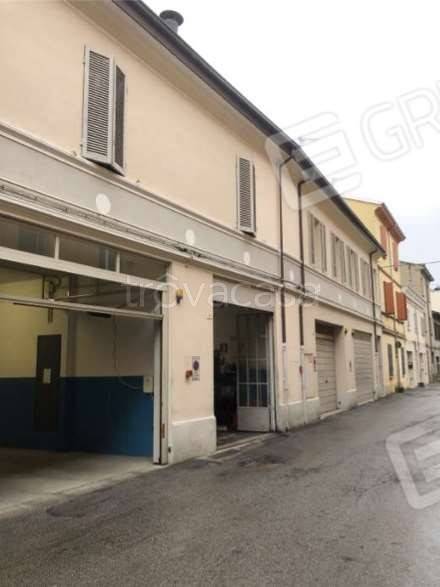 casa indipendente in vendita a Forlì in zona Centro Storico