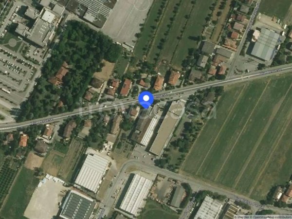 locale commerciale in vendita a Forlì in zona Coriano