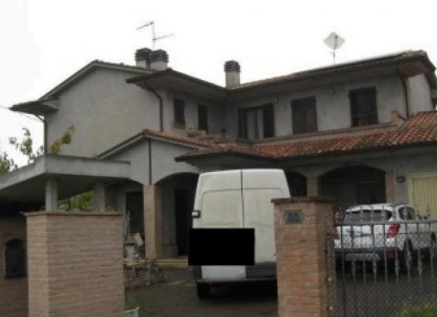 casa indipendente in vendita a Forlì