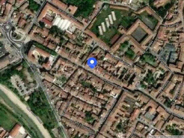 casa indipendente in vendita a Forlì in zona Centro Storico