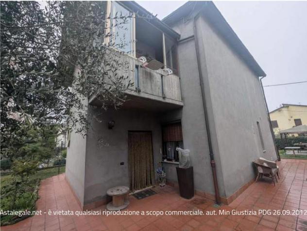 casa indipendente in vendita a Forlì