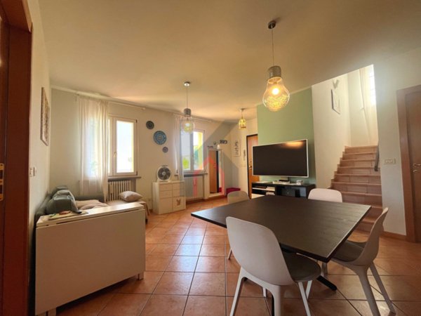 casa indipendente in vendita a Forlì in zona Rovere
