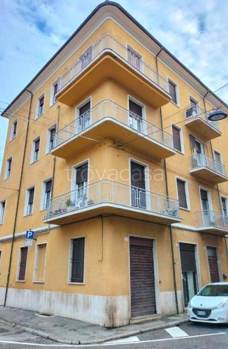appartamento in vendita a Forlì in zona Centro Storico