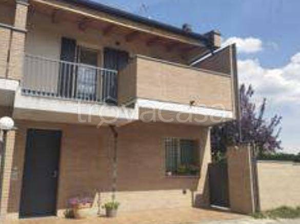casa indipendente in vendita a Forlì in zona Para