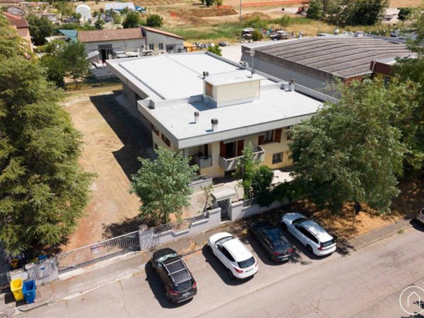 casa indipendente in vendita a Forlì in zona Grisignano