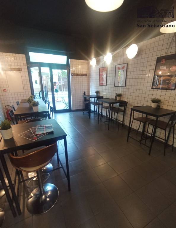 negozio in vendita a Forlì in zona Centro Storico