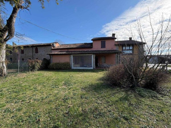 casa indipendente in vendita a Forlì in zona San Giorgio