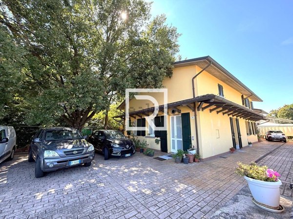 casa indipendente in vendita a Forlì