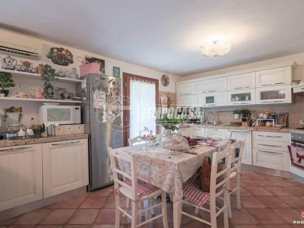 casa indipendente in vendita a Forlì in zona Cà Ossi