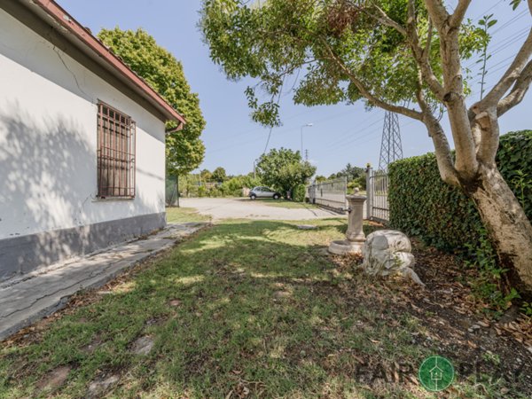 casa indipendente in vendita a Forlì