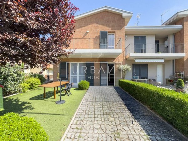 casa indipendente in vendita a Forlì in zona Roncadello