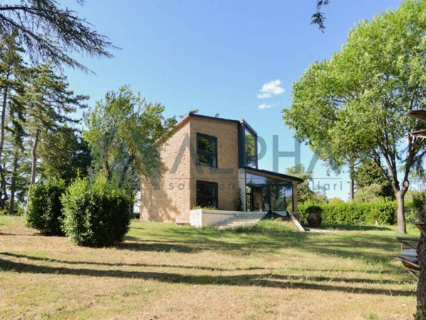 casa indipendente in vendita a Forlì in zona Massa