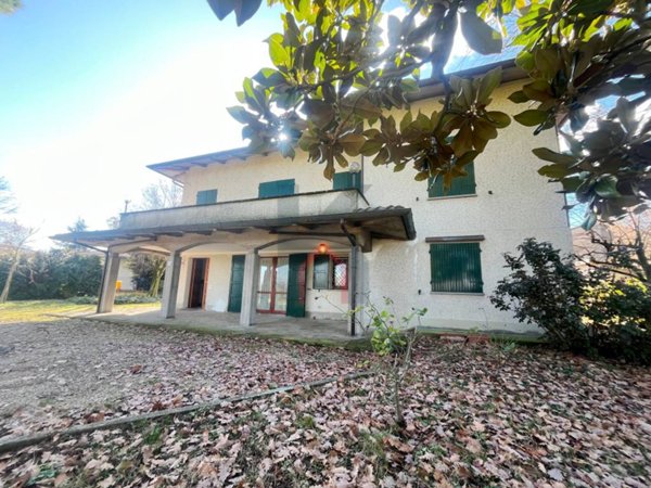casa indipendente in vendita a Forlì in zona Villagrappa