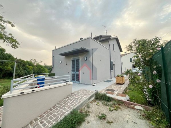 casa indipendente in vendita a Forlì in zona Selva