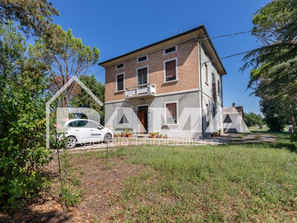 casa indipendente in vendita a Forlì in zona Villanova