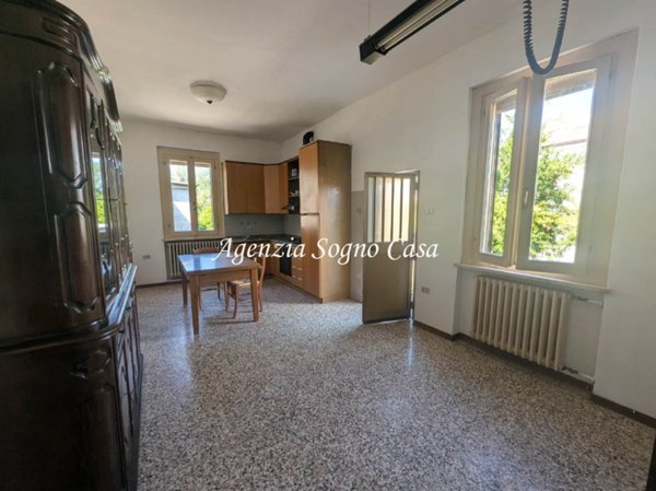 casa indipendente in vendita a Forlì in zona Ronco