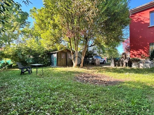 casa indipendente in vendita a Forlì