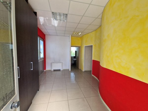ufficio in vendita a Forlì