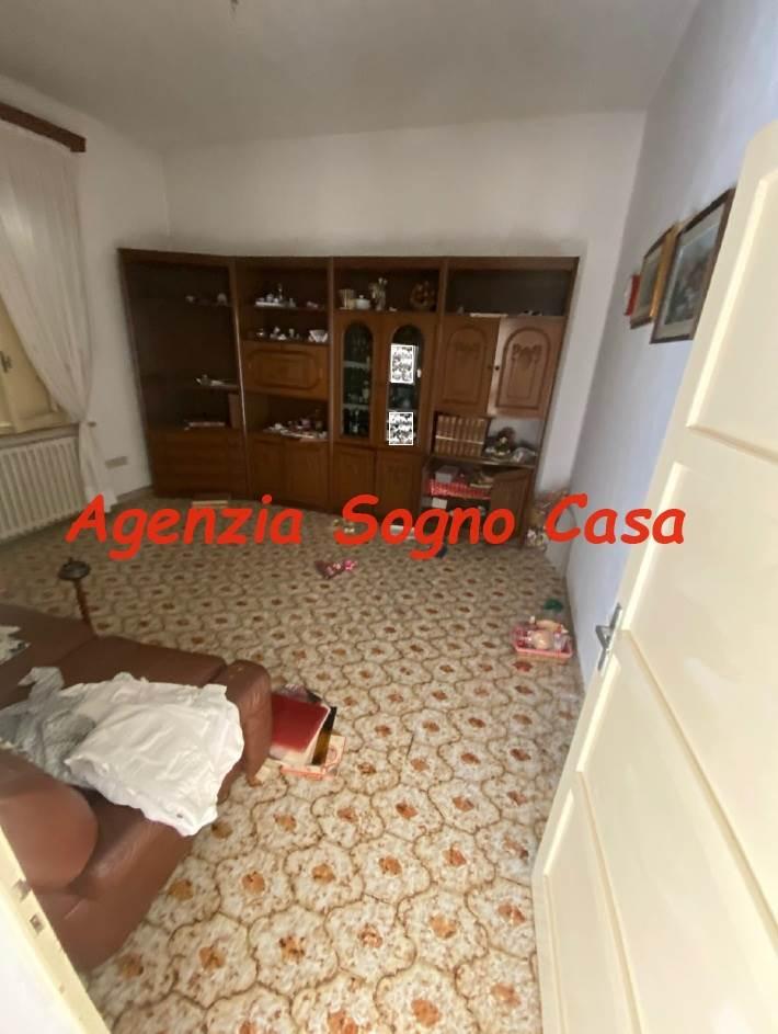 casa indipendente in vendita a Forlì in zona Centro Storico