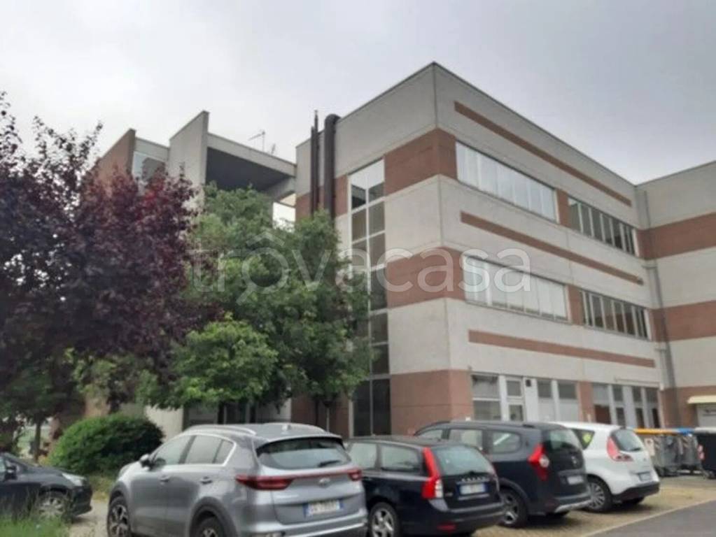 ufficio in vendita a Forlì in zona Coriano