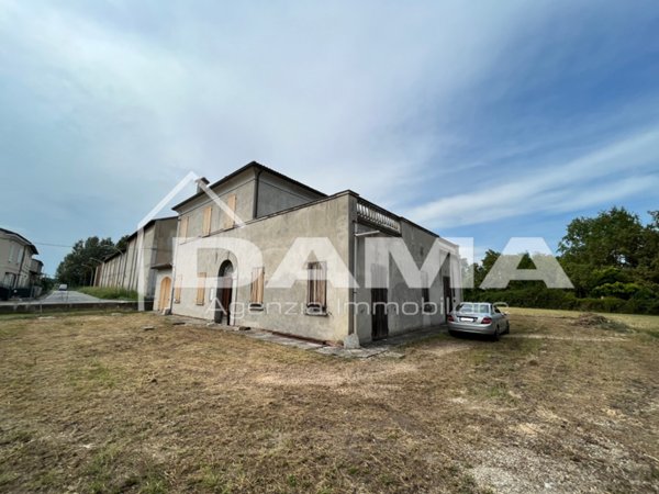 casa indipendente in vendita a Forlì in zona San Benedetto