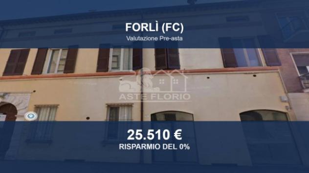 box auto in vendita a Forlì in zona Centro Storico