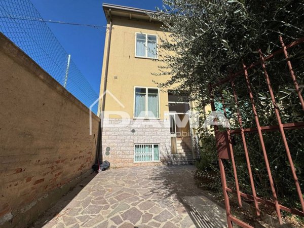 casa indipendente in vendita a Forlì in zona Cà Ossi