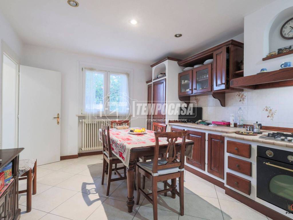 casa indipendente in vendita a Forlì in zona Cà Ossi