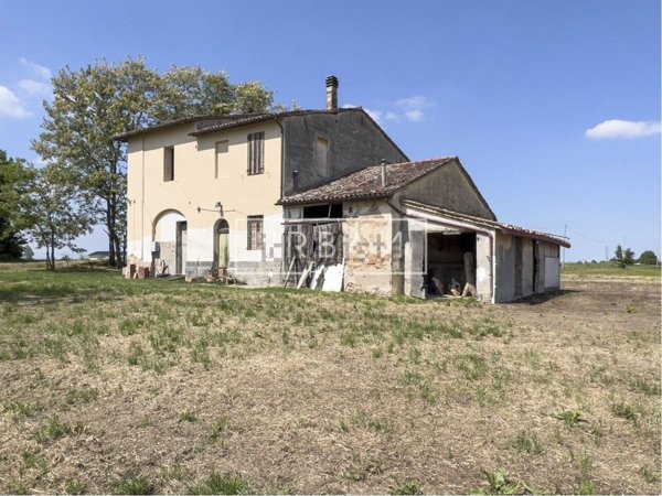 casa indipendente in vendita a Forlì in zona Roncadello