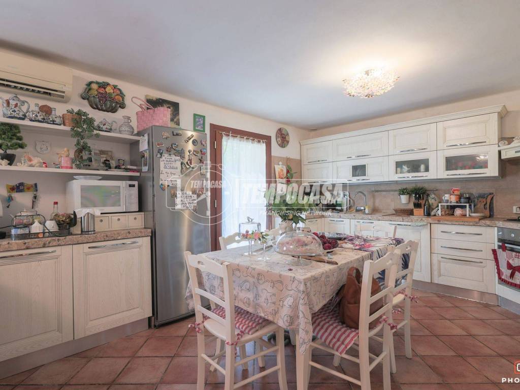 casa indipendente in vendita a Forlì in zona Cà Ossi