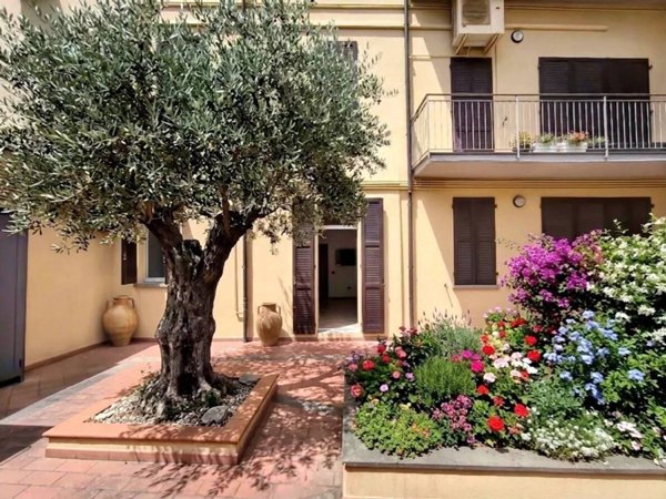 appartamento in vendita a Forlì in zona Centro Storico