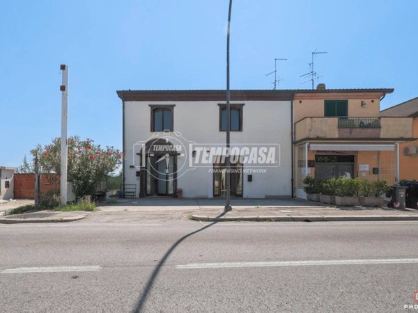 appartamento in vendita a Forlì in zona Carpinello