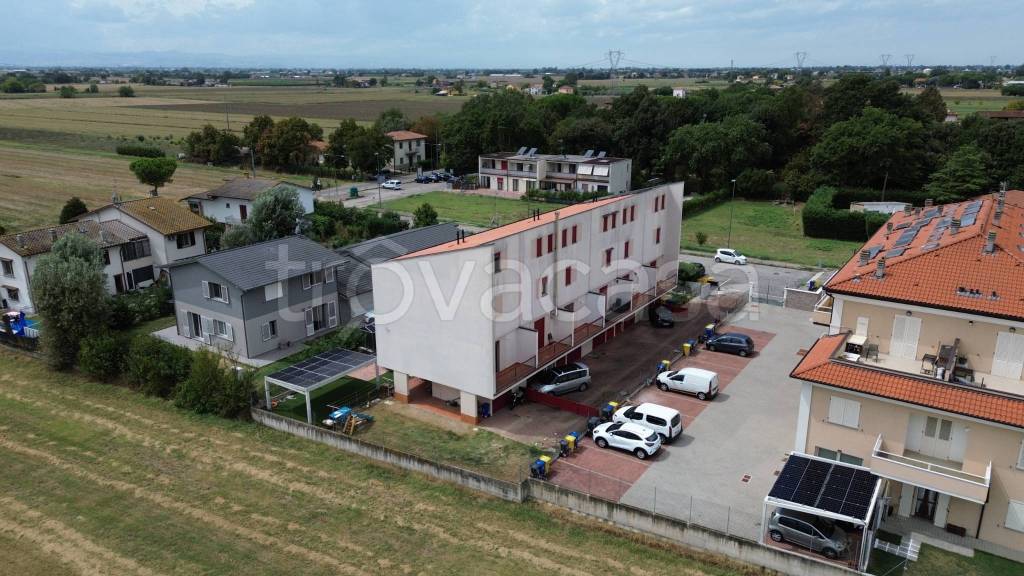 casa indipendente in vendita a Forlì in zona Casemurate