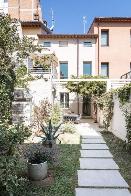 casa indipendente in vendita a Forlì in zona Centro Storico