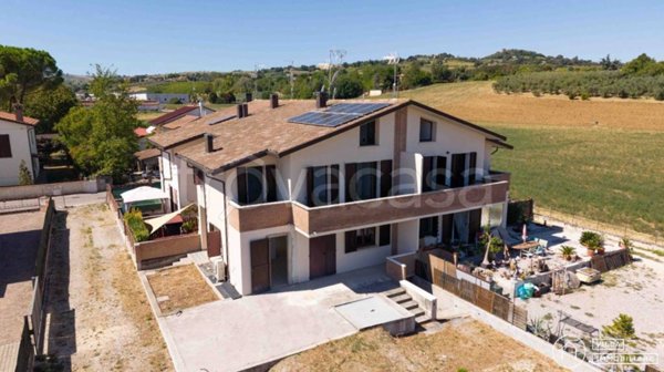 casa indipendente in vendita a Forlì in zona Volpina