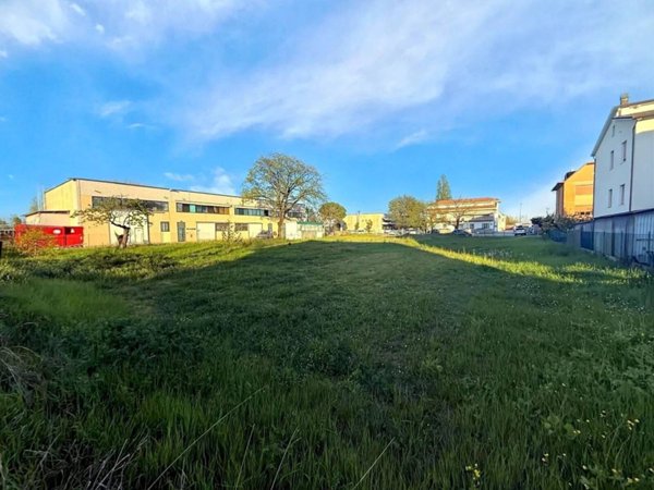 terreno agricolo in vendita a Forlì in zona Coriano