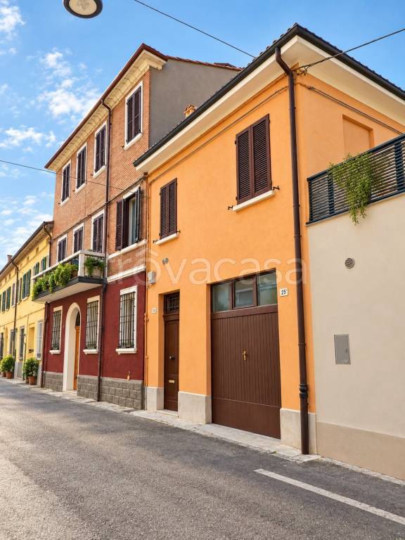 casa indipendente in vendita a Forlì in zona Centro Storico