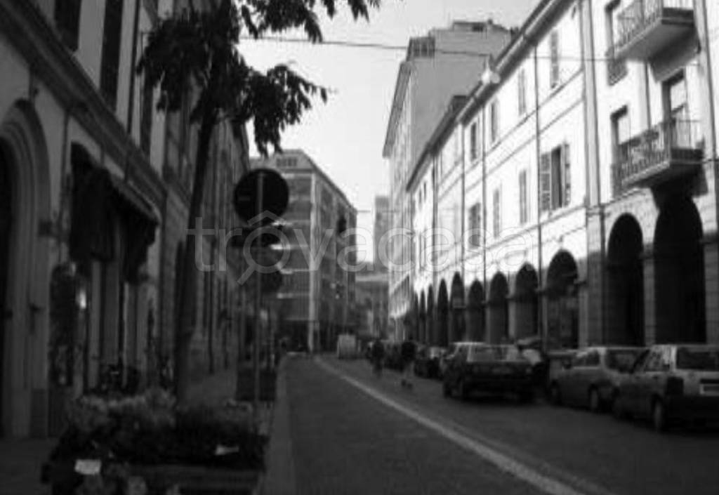 ufficio in vendita a Forlì in zona Centro Storico