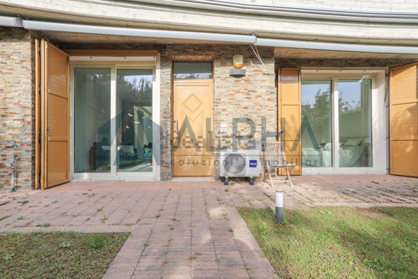 casa indipendente in vendita a Forlì