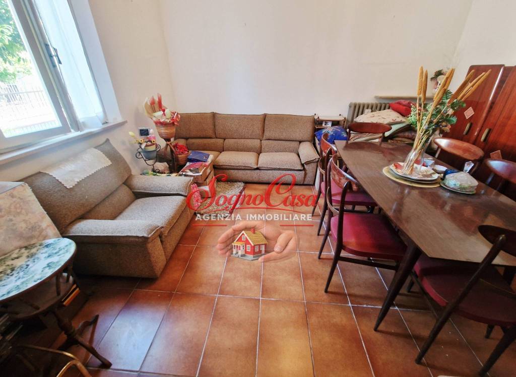 casa indipendente in vendita a Forlì in zona Ronco