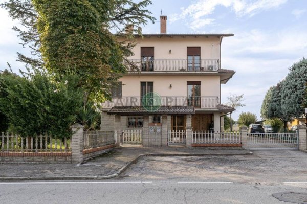 casa indipendente in vendita a Forlì in zona Casemurate