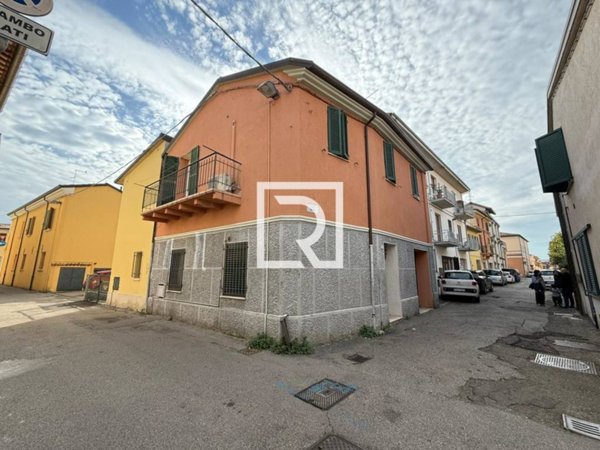 casa indipendente in vendita a Forlimpopoli