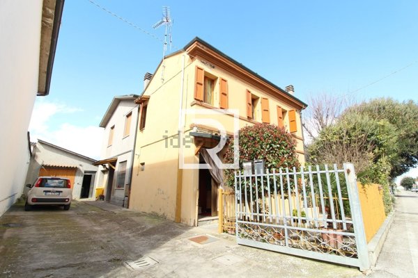 casa indipendente in vendita a Forlimpopoli