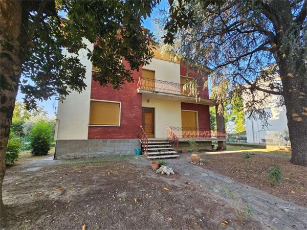 casa indipendente in vendita a Forlimpopoli