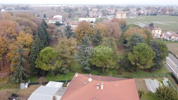 casa indipendente in vendita a Forlimpopoli