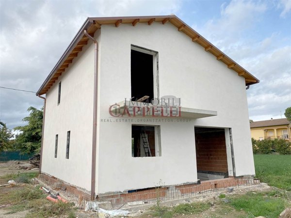 casa indipendente in vendita a Forlimpopoli